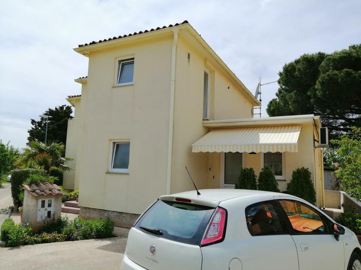 Ivana Fazana Exterior photo